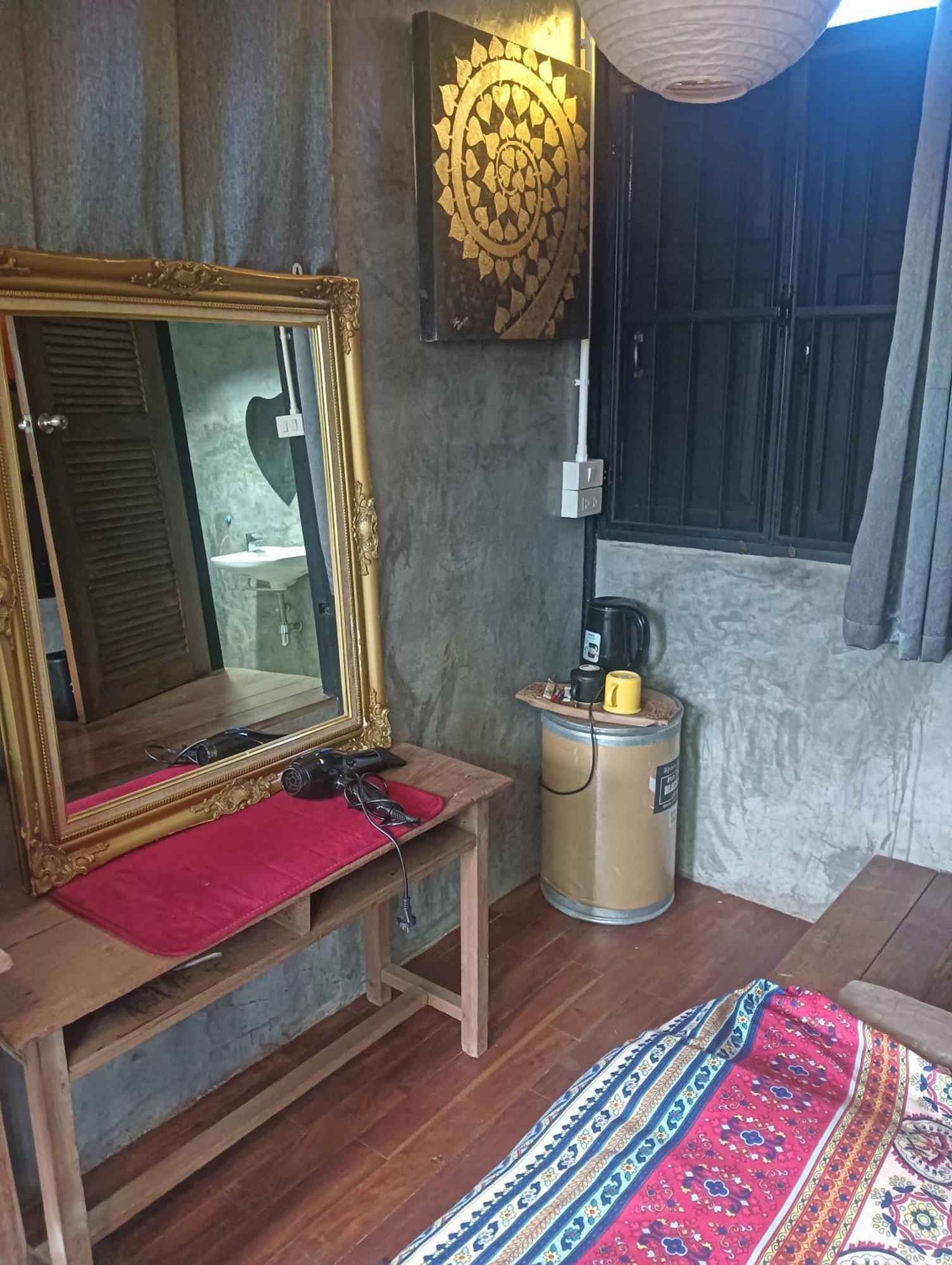 Baan Chiang Mai Hostel Zewnętrze zdjęcie